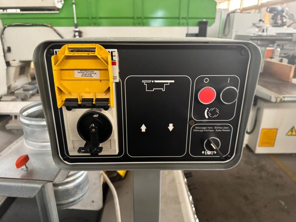 WhatsApp Image 2025-04-01 at 16.21.30 (1)