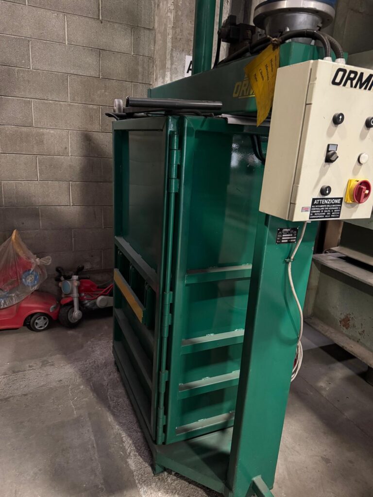 WhatsApp Image 2025-10-17 at 14.56.00 (2)