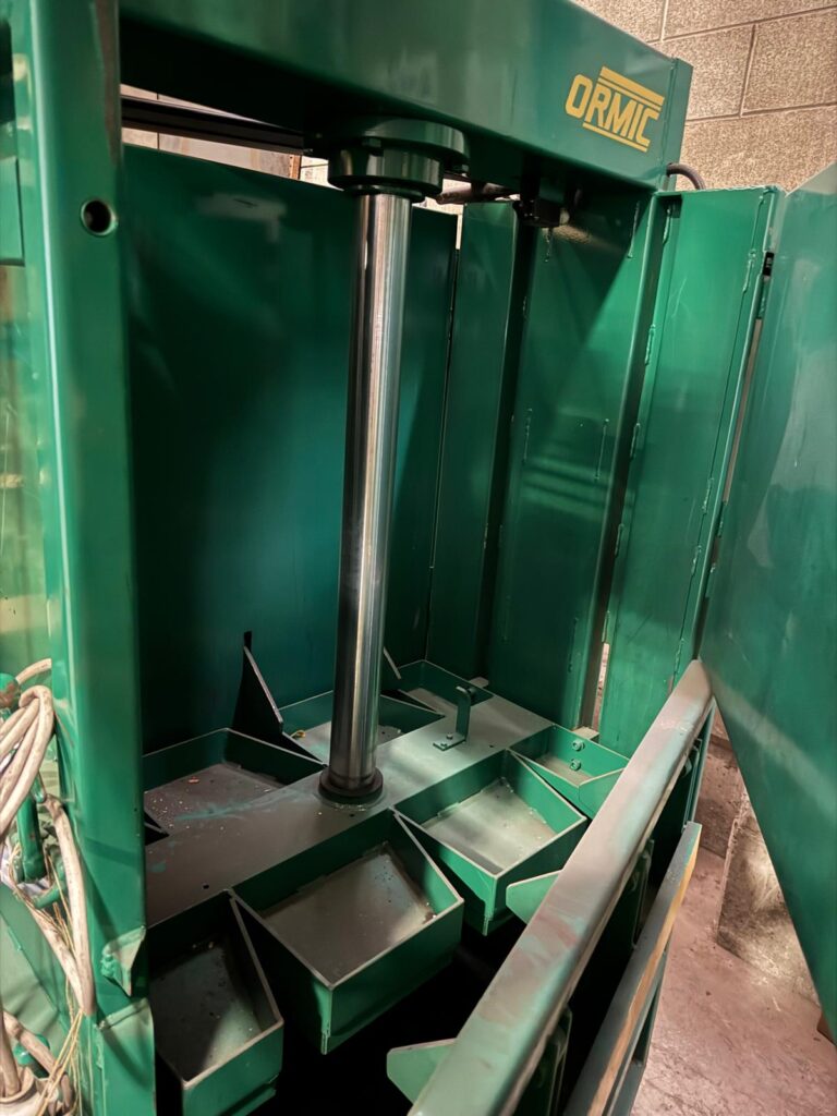 WhatsApp Image 2025-10-17 at 14.56.00 (4)