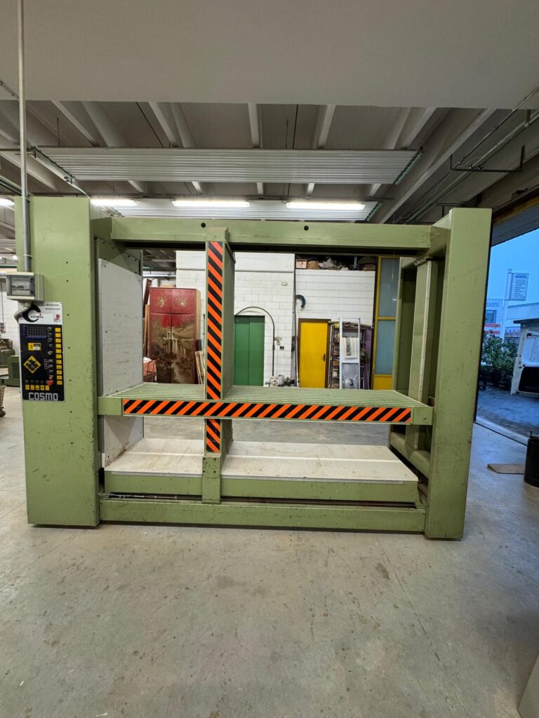 WhatsApp Image 2025-10-23 at 17.39.48 (1)